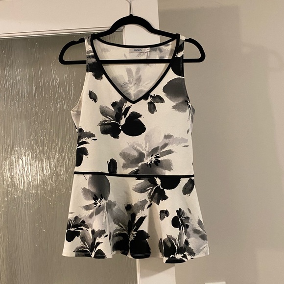 Rickis Peplum Blouse Top, White with Floral Details, Size Small, V-Neck, NWOT - Picture 5 of 7